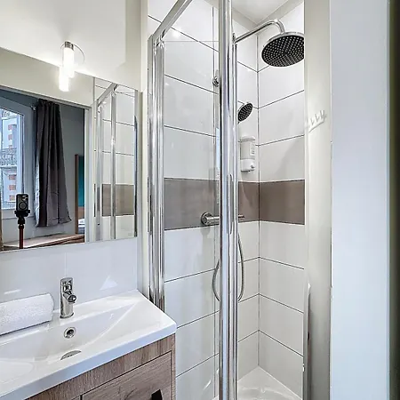 Appartement Confort & Clim Au Coeur Du Centre-ville - Gare Routiere