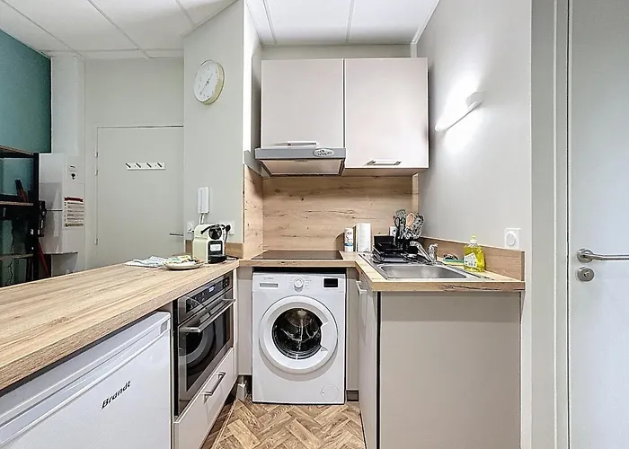 דירה Confort & Clim Au Coeur Du Centre-ville - Gare Routiere *